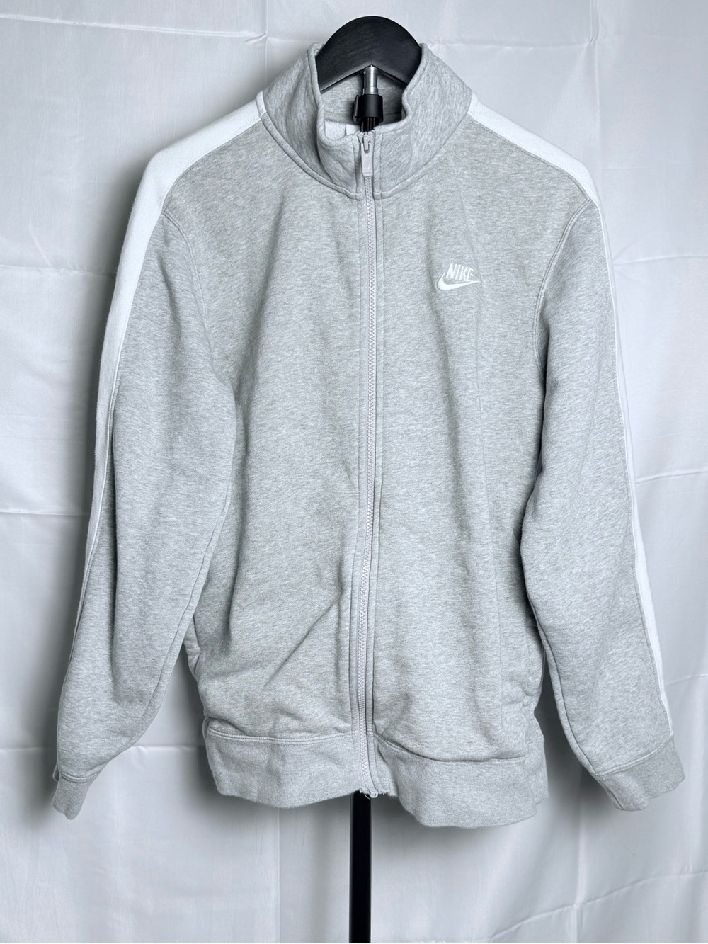 Nike Light Gray Full-Zip Track Jacket with White Shoulder Stripes